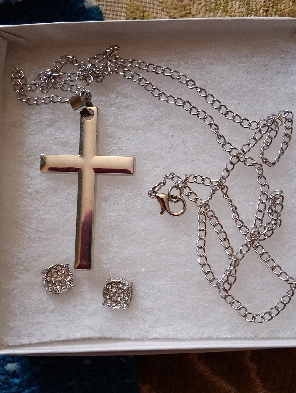Silver Cross Pendant Necklace with Crystal Stud Earrings